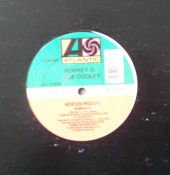 Rodney O. & Joe Cooley - Hocus Pocus (Remix) / (Instrumental) / Can U Back It Up -12